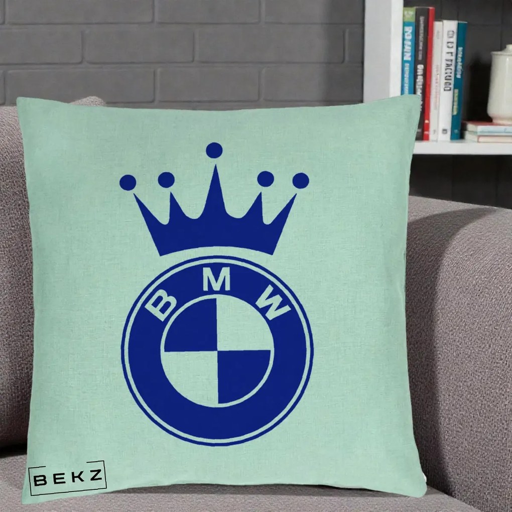 Perna Personalizata cu emblema BMW si Coroana, 40x40 cm, Verde Menta, Husa Detasabila, Perna Inclusa, BEKZ®