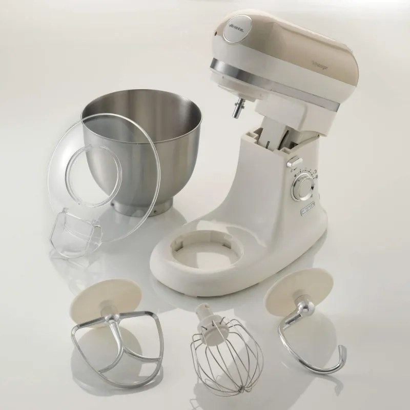 Mixer planetar Ariete VINTAGE 1588/03, 2400W, 5.5 L, 7 viteze, Pulse, Design retro, Picioare antiderapante, Alb/Bej