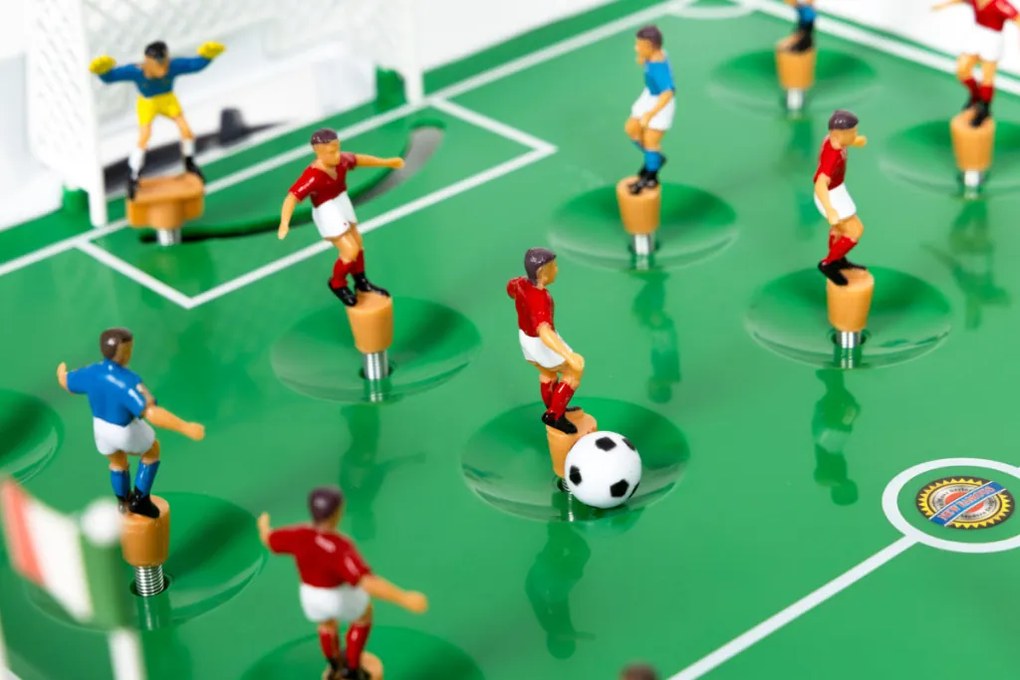 Mini csocsóasztal 22 játékossal