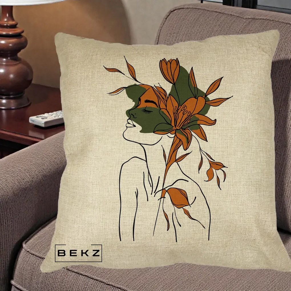 Perna Decorativa Portret Feminin Crin Auriu, 40x40 cm, Crem, Husa Detasabila, Perna Inclusa, BEKZ®