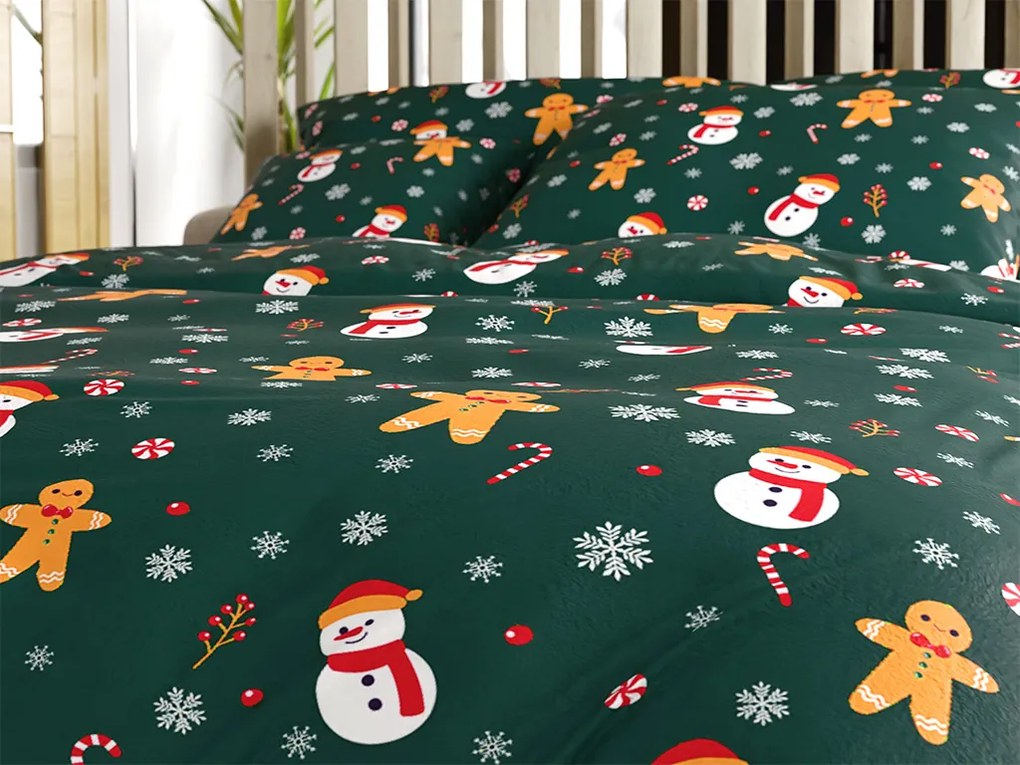 Set 2 buc lenjerie cocolino SNOWMAN AND GINGERBREAD verde + cearsaf Cocolino microplus cu elastic SOFT 180x200 cm alb, pat dublu