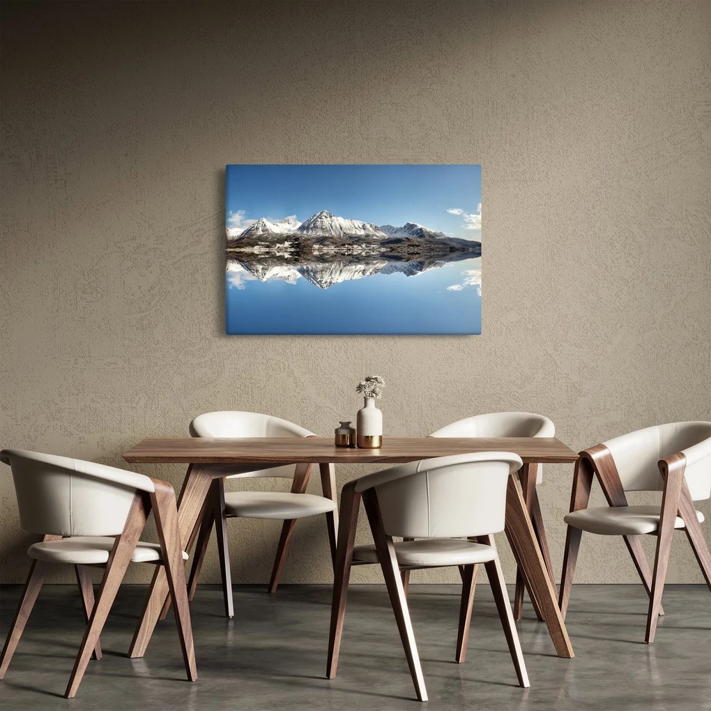 Tablou cu munți și reflectarea lor (90x60 cm)