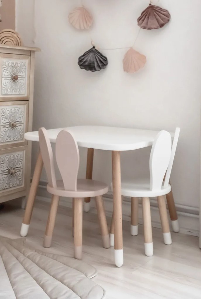 Set masa si scaune pentru copii iepuras