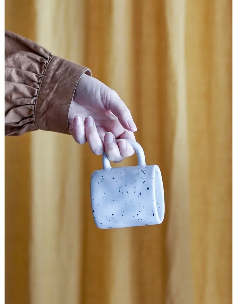 Cană albastru-deschis din gresie 210 ml Sprinkle – Bloomingville