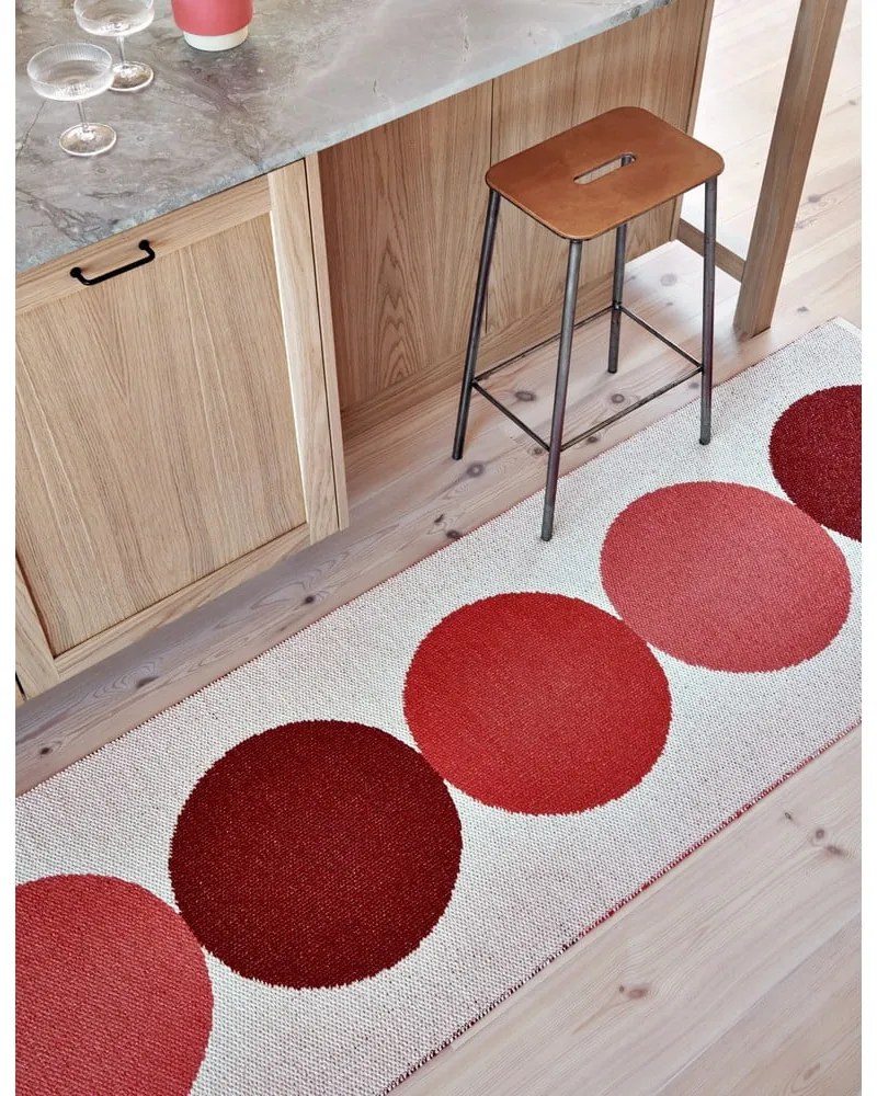 Covor tip traversă pentru interior și exterior roșu/crem 70x280 cm Otto Berry – Pappelina