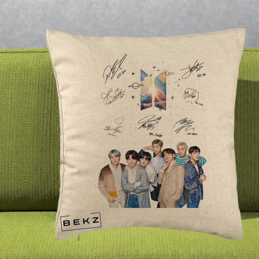 Perna Personalizata K-pop BTS Autografe Toti Membrii Fotografie, 40x40 cm, Bej, Husa Detasabila, Perna Inclusa, BEKZ®