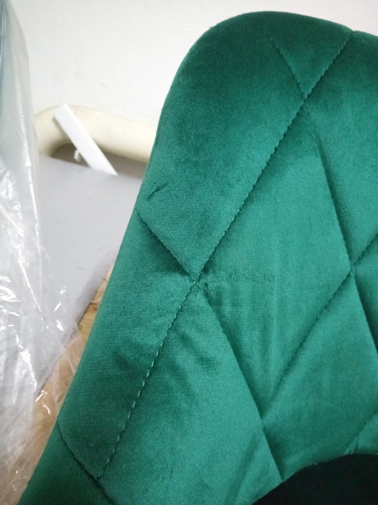 OFERTA Scaun de bar verde VELVET KAST cu picior negru II. calitate