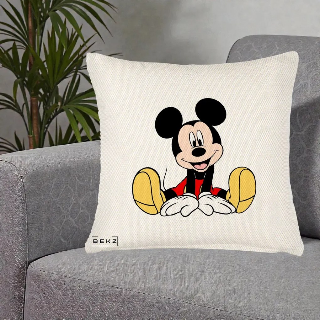 Perna Personalizata Mickey Mouse Relaxat, 40x40 cm, Crem Reliefat, Husa Detasabila, Perna Inclusa, BEKZ®