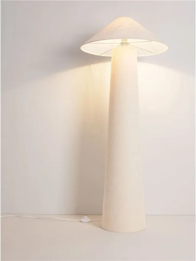Lampadar, Lampa de podea din in Mae