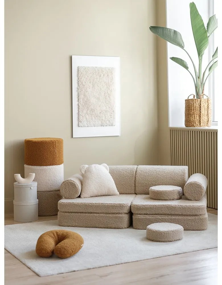 Canapea pentru copii maro deschis cu tapițerie din țesătură bouclé 132 cm Settee – Wigiwama