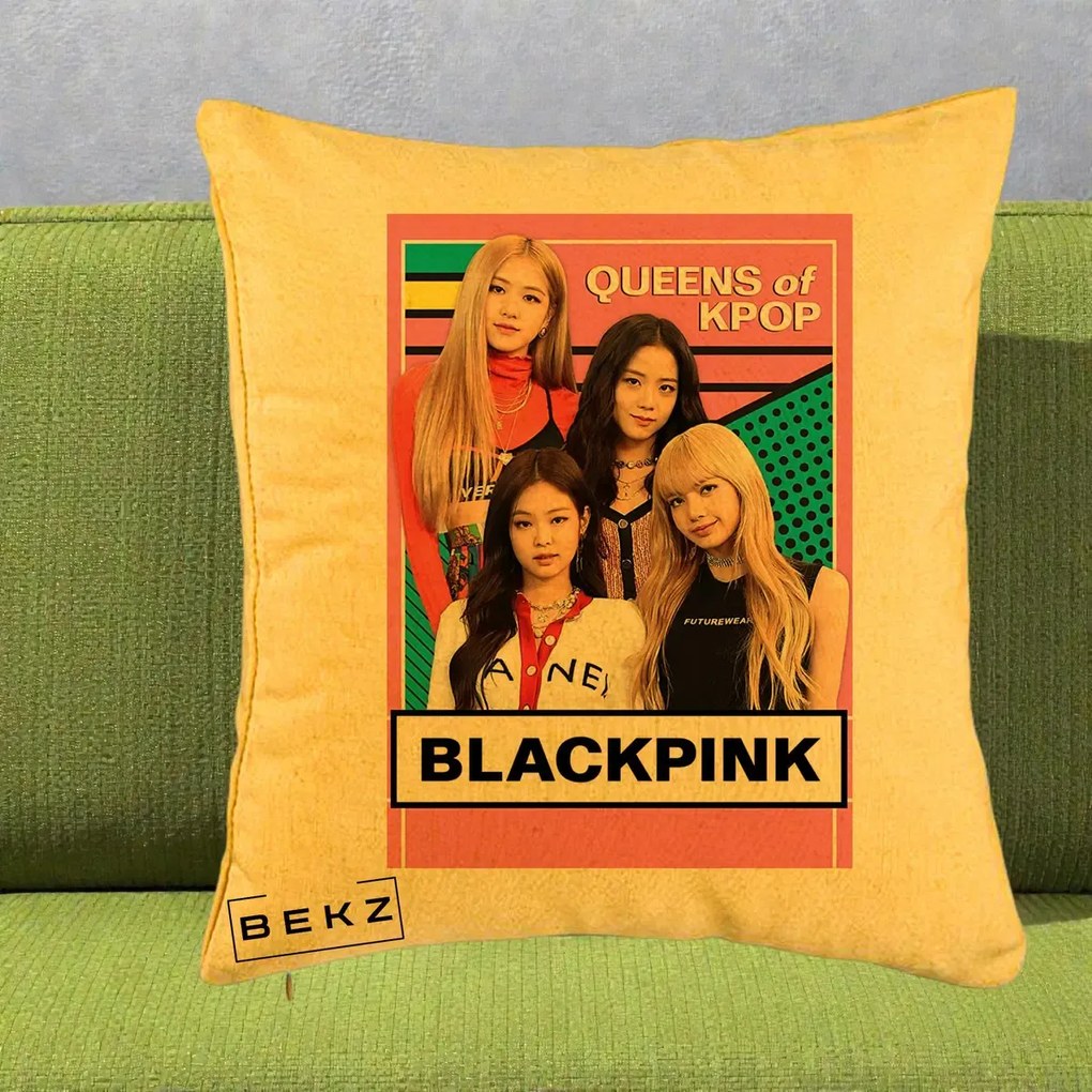 Perna Personalizata BLACKPINK Queens of Kpop, 40x40 cm, Galben, Husa Detasabila, Perna Inclusa, BEKZ®