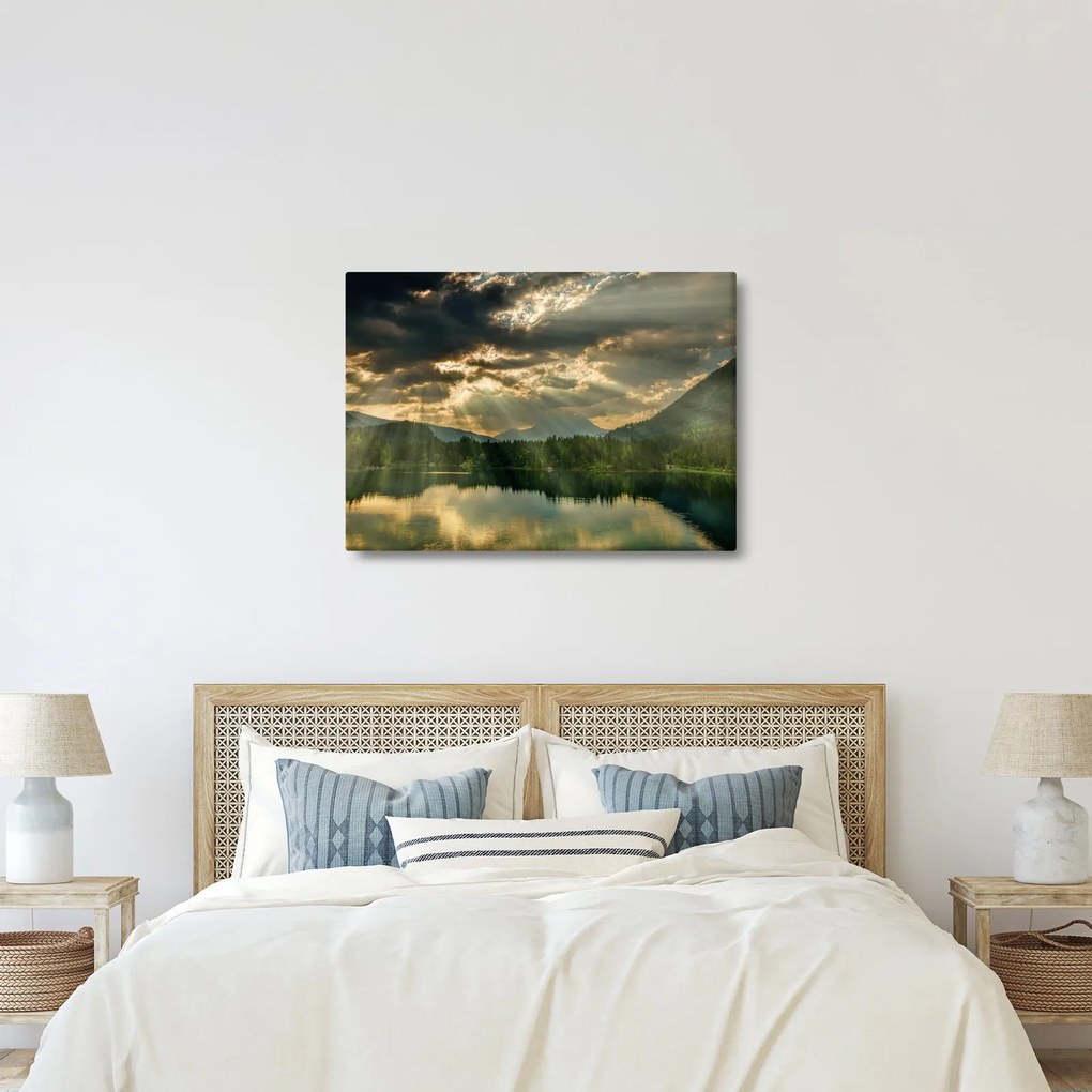 Tablou cu lac și soarele translucid (70x50 cm)