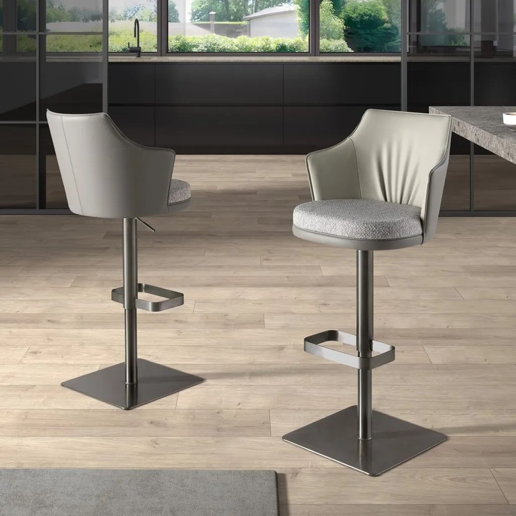 Scaun de bar pivotant cu inaltime reglabila Stool gri
