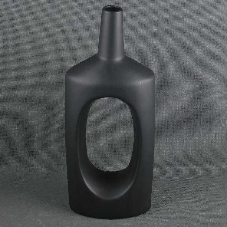 Vaza moderna ceramica neagra Juna