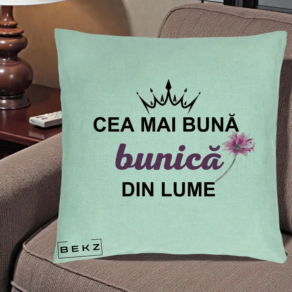 Cadou pentru Bunica - Perna Personalizata Cea Mai Buna Bunica Din Lume Coroana Mov Floare Roz, 40x40 cm, Verde Menta, Husa Detasabila, Perna Inclusa, BEKZ®