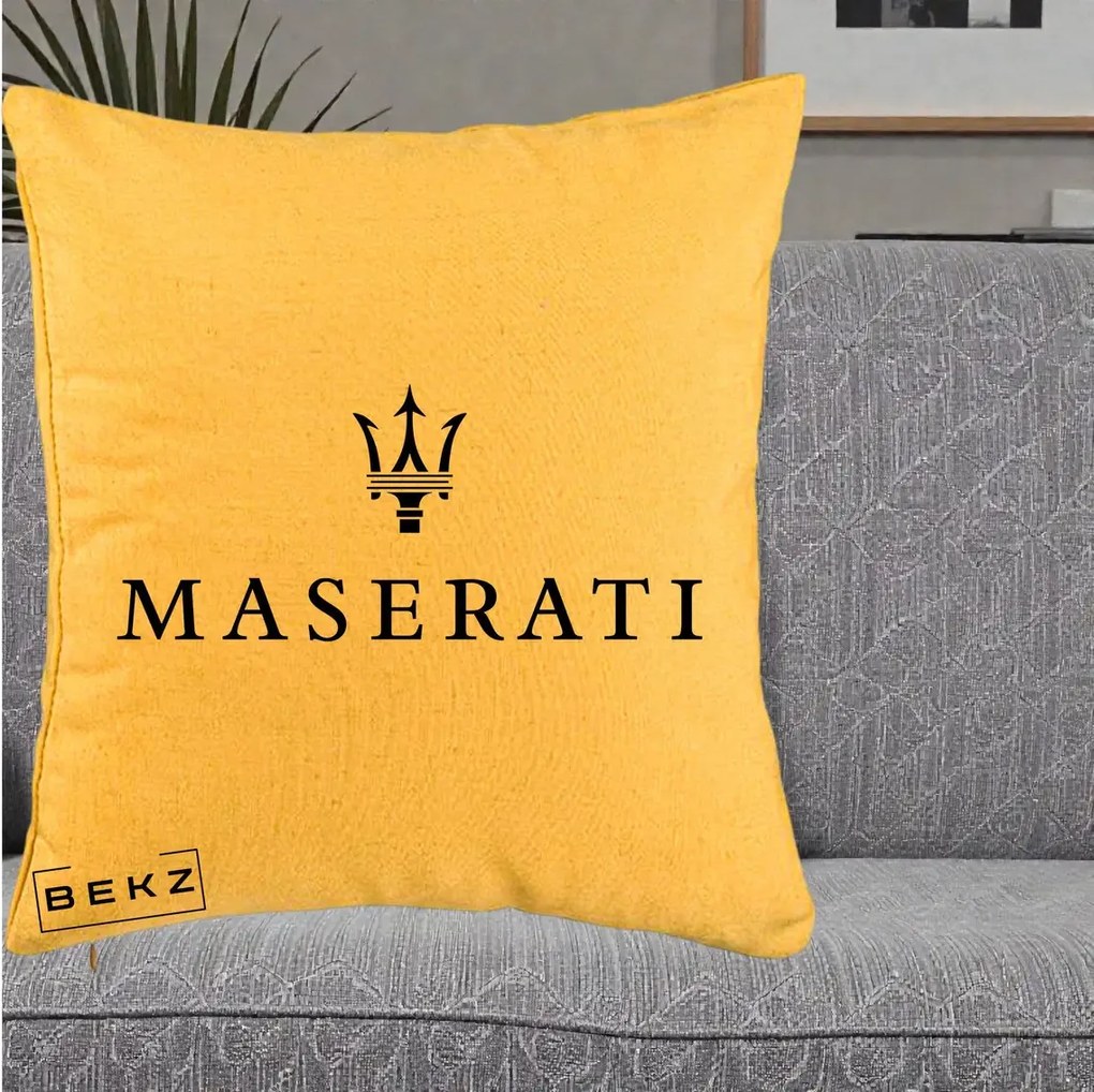 Perna Personalizata cu emblema Maserati, 40x40 cm, Galben, Husa Detasabila, Perna Inclusa, BEKZ®