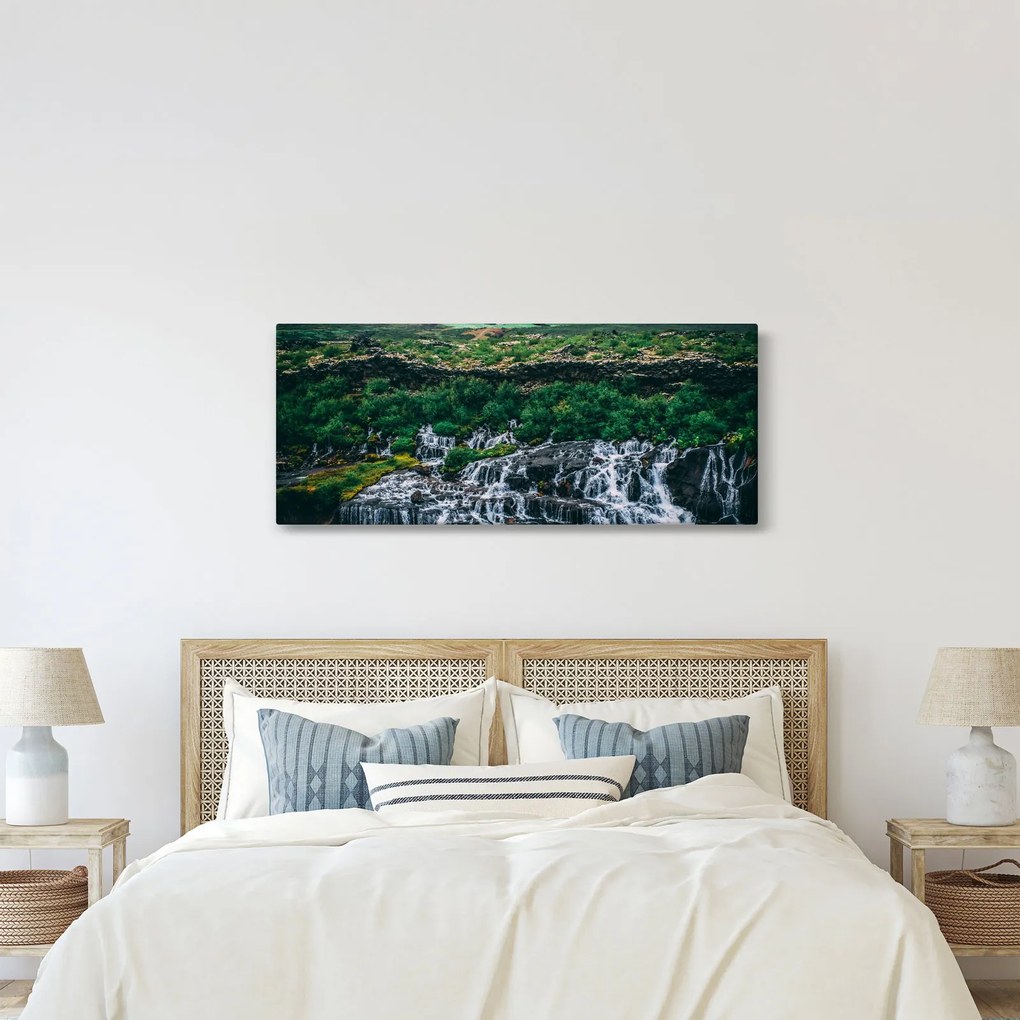 Tablou cu cascade în natură (120x50 cm)