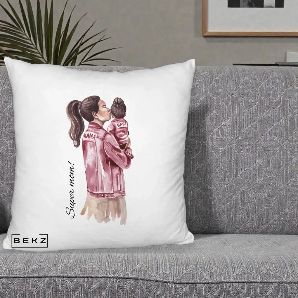Cadou pentru Mama - Perna Personalizata Super Mom Jachete Roz, 40x40 cm, Alb Pufos, Husa Detasabila, Perna Inclusa, BEKZ®