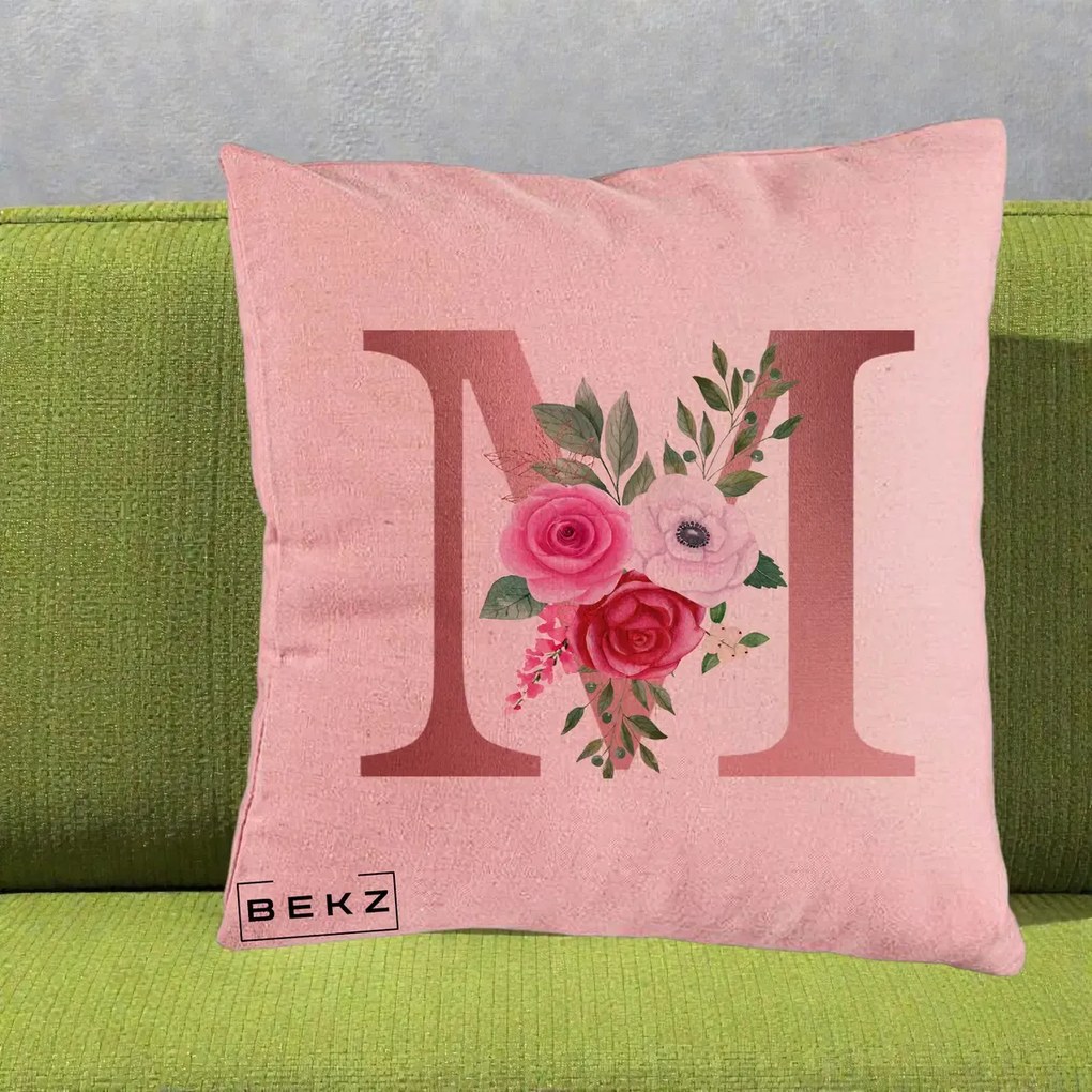 Cadou Personalizat - Perna Personalizata Monograma Rose Gold Litera M cu Trandafiri, 40x40 cm, Roz, Husa Detasabila, Perna Inclusa, BEKZ®