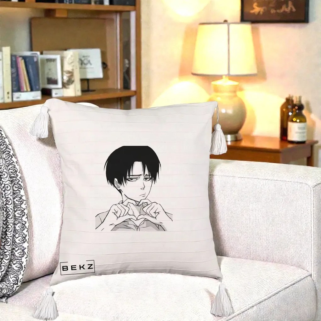 Perna Personalizata Levi Ackerman Inima, 40x40 cm, Bej cu Franjuri, Husa Detasabila, Perna Inclusa, BEKZ®