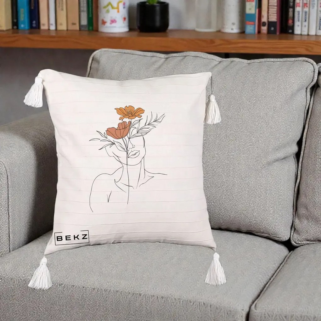 Perna Decorativa Portret Feminin Doua Flori, 40x40 cm, Bej cu Franjuri, Husa Detasabila, Perna Inclusa, BEKZ®