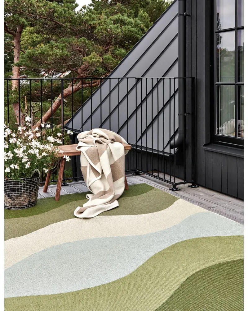 Covor tip traversă pentru interior și exterior verde 70x200 cm Urvi Woods – Pappelina