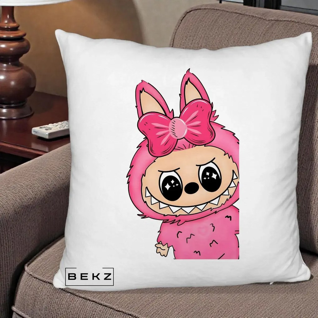 Perna Personalizata Labubu Roz cu Funda, 40x40 cm, Alb Pufos, Husa Detasabila, Perna Inclusa, BEKZ®