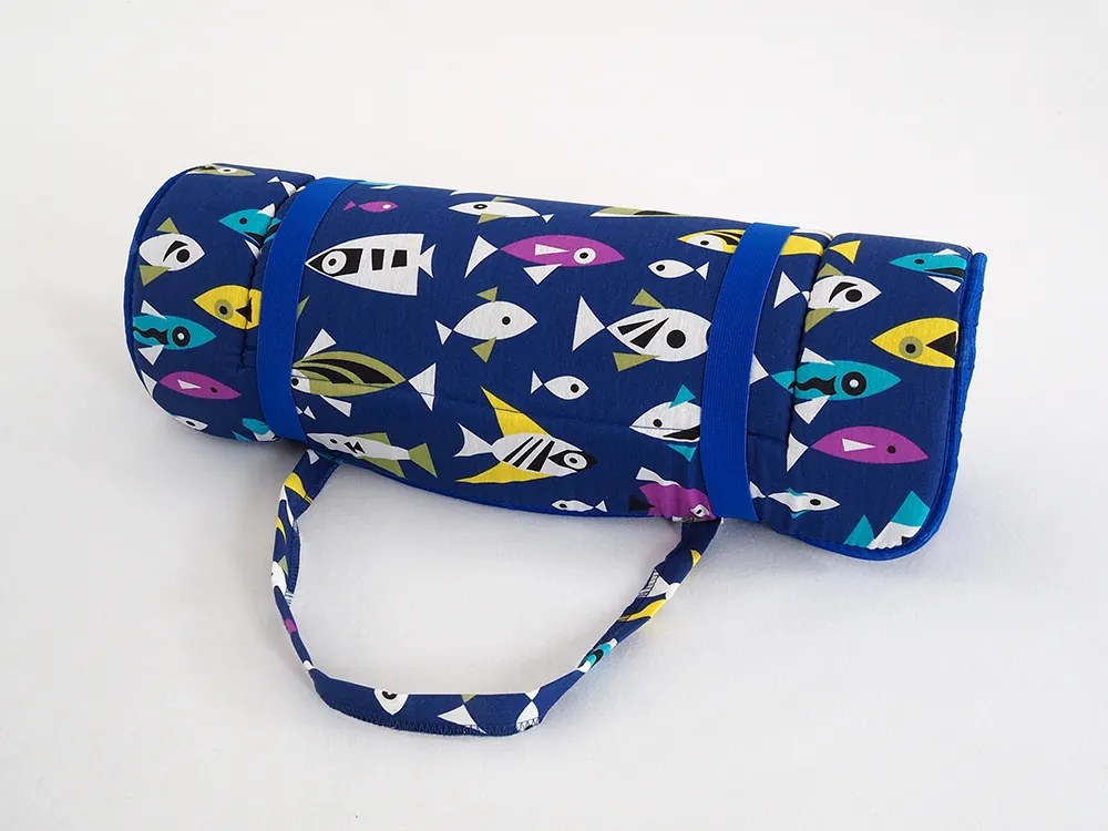 Sezlong de plaja rulabil RYBKY 148x52 cm, negru-alb