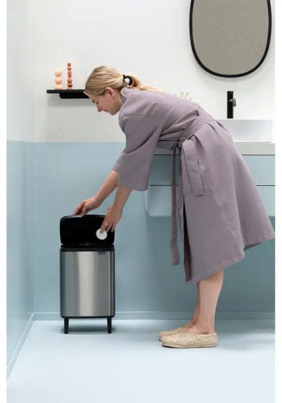 Cos de gunoi Brabantia Bo Small Hi 1006650, 12 l, Deschidere lina si silentioasa, Baza antiderapanta, Rezistent la amprente, Inox