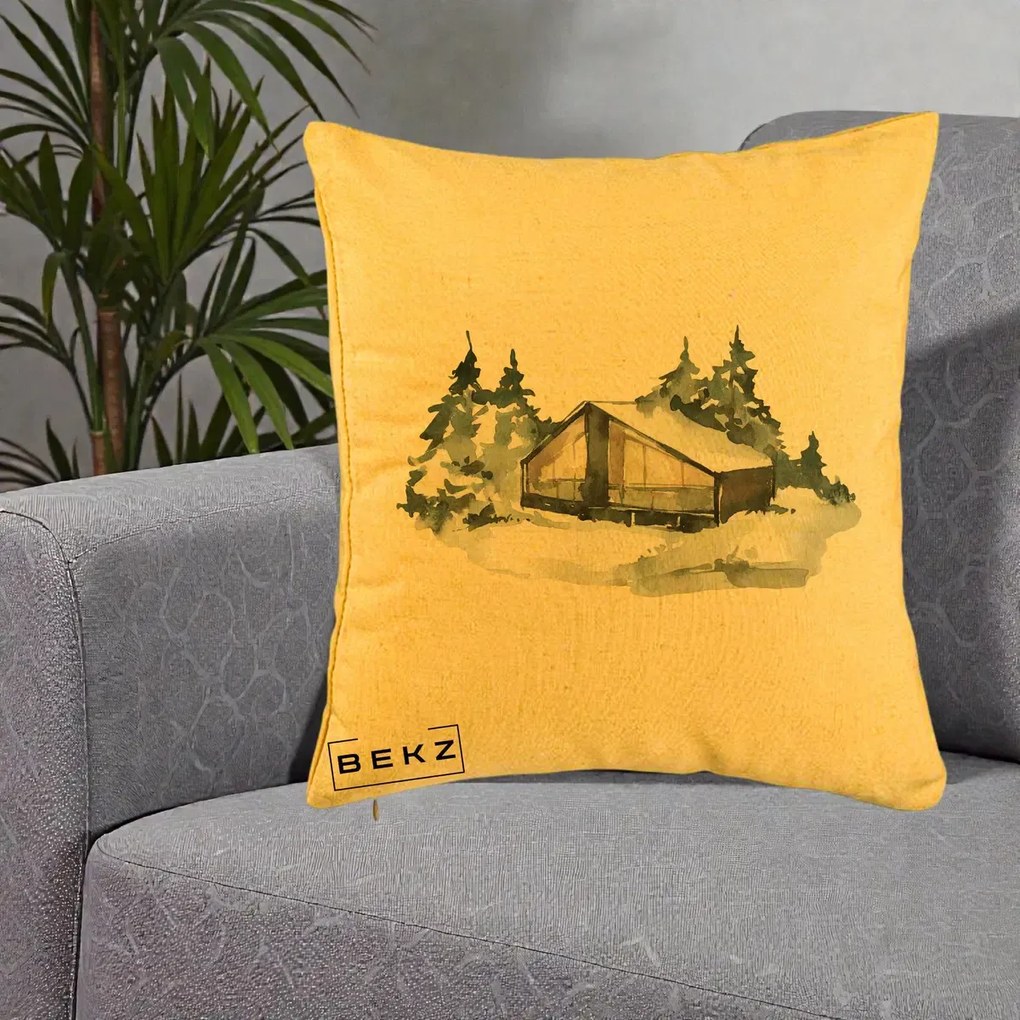 Perna Decorativa Cabana de Iarna in Padure, 40x40 cm, Galben, Husa Detasabila, Perna Inclusa, BEKZ®
