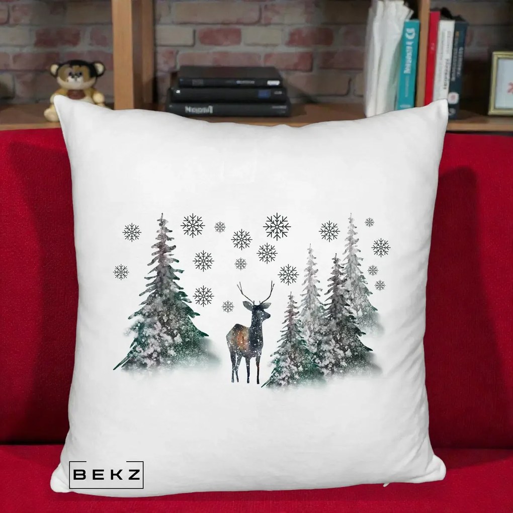Perna Decorativa Ren in Padure Inzapezita, 40x40 cm, Alb Pufos, Husa Detasabila, Perna Inclusa, BEKZ®