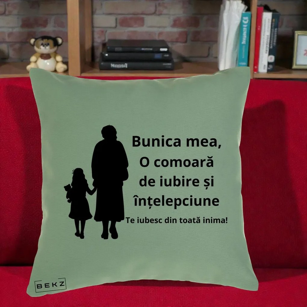 Cadou pentru Bunica - Perna Personalizata Bunica Mea Comoara Iubire Intelepciune Silueta, 40x40 cm, Verde, Husa Detasabila, Perna Inclusa, BEKZ®