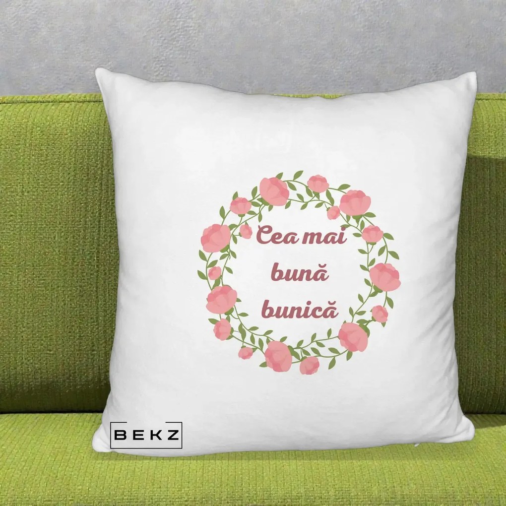 Cadou pentru Bunica - Perna Personalizata Cea Mai Buna Bunica Coronita Trandafiri Roz Clasic, 40x40 cm, Alb Pufos, Husa Detasabila, Perna Inclusa, BEKZ®
