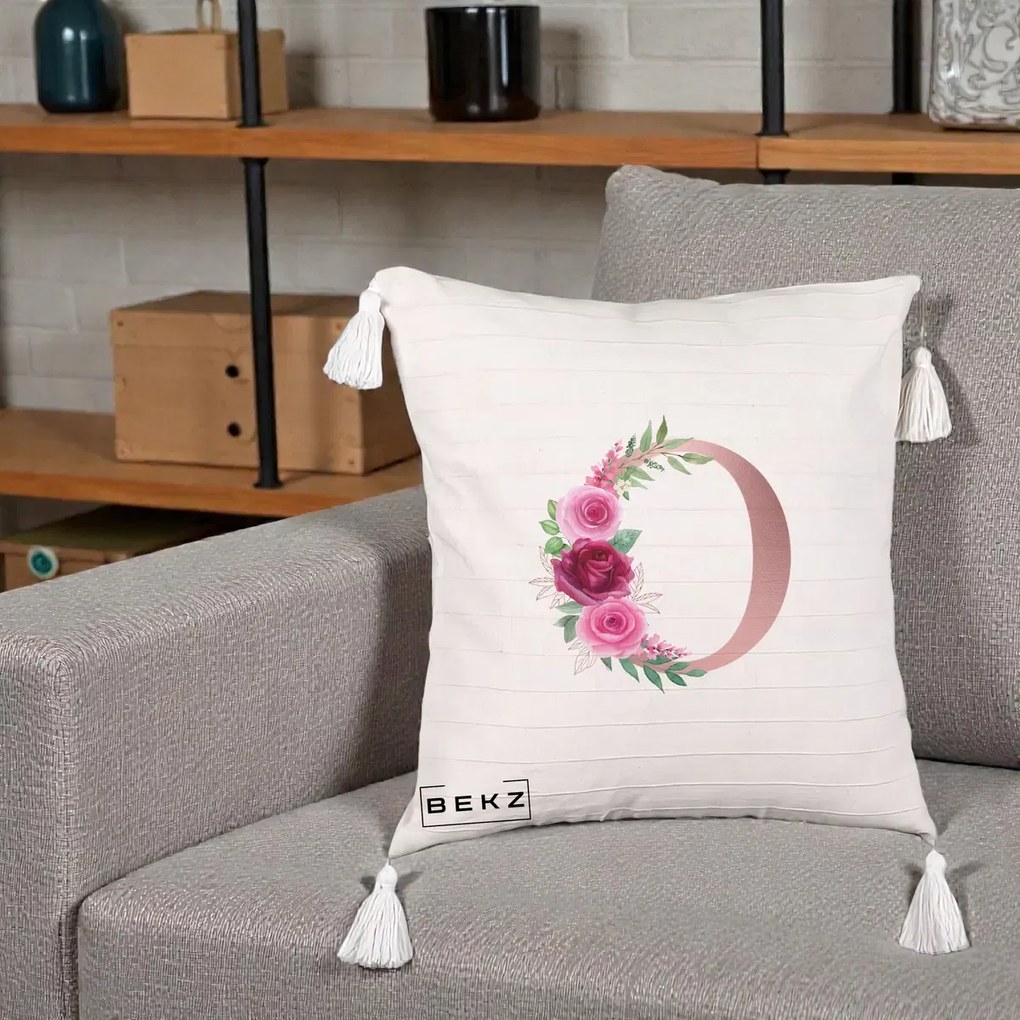 Cadou Personalizat - Perna Personalizata Monograma Rose Gold Litera O, 40x40 cm, Bej cu Franjuri, Husa Detasabila, Perna Inclusa, BEKZ®