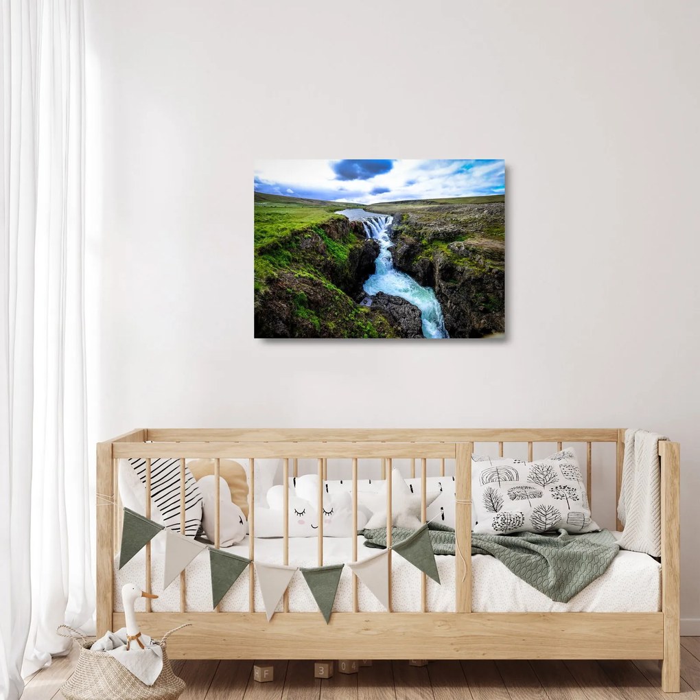 Tablou pe sticlă - Cascada intre stânci (70x50 cm)