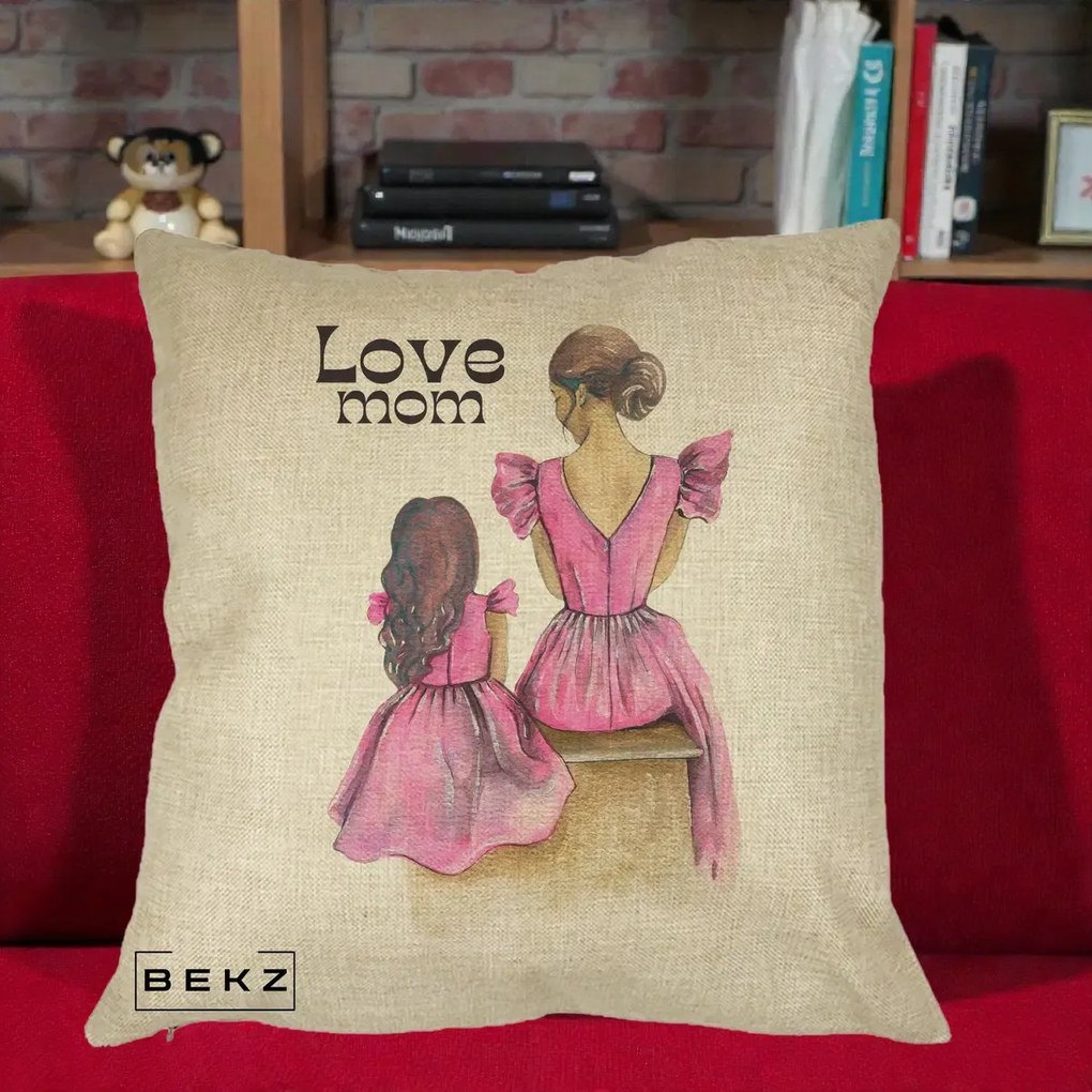 Cadou pentru Mama - Perna Personalizata Love Mom Rochii Roz, 40x40 cm, Crem, Husa Detasabila, Perna Inclusa, BEKZ®