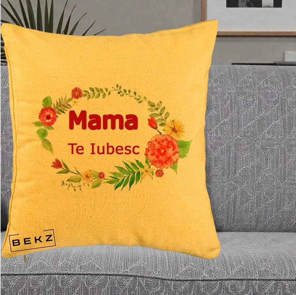 Cadou pentru Mama - Perna Personalizata Mama Te Iubesc Flori Rosii, 40x40 cm, Galben, Husa Detasabila, Perna Inclusa, BEKZ®
