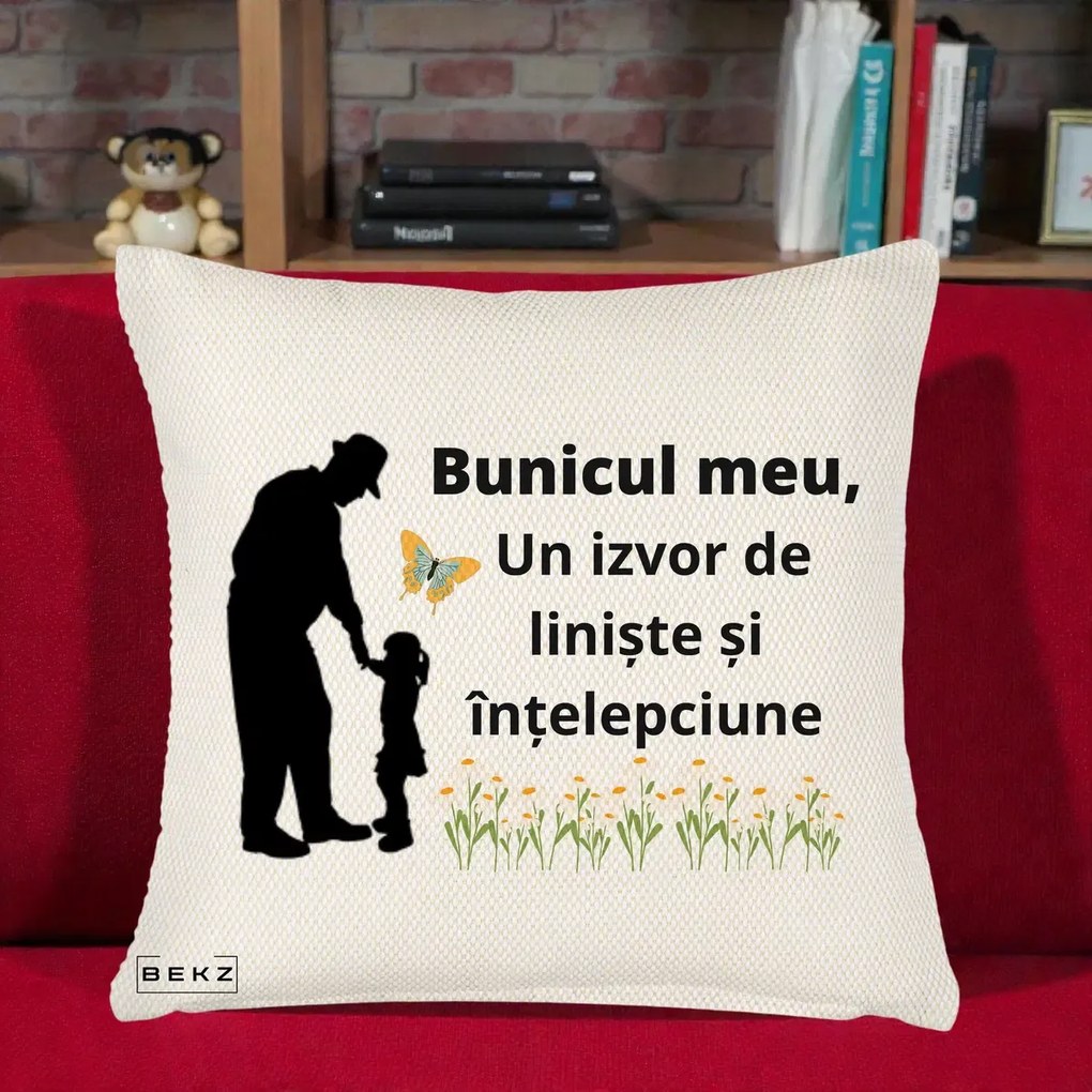 Cadou pentru Bunic - Perna Personalizata Bunicul Meu Izvor de Liniste cu Fluture si Fetita, 40x40 cm, Crem Reliefat, Husa Detasabila, Perna Inclusa, BEKZ®