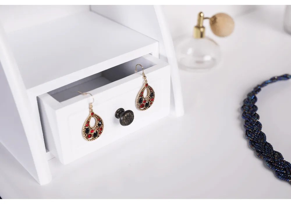 Măsuță decorativă cu scaun RODES NEW, albă