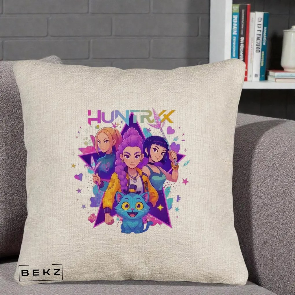 Perna Personalizata K-pop HUNTRX Trio cu Pisica Stele, 40x40 cm, Bej Canapea, Husa Detasabila, Perna Inclusa, BEKZ®