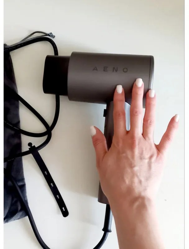 Uscator de par AENO AHD0002, 2000W, 3 trepte, Cool shot, Maner pliabil, Concentrator, Ionizare, 67 dB, Gri