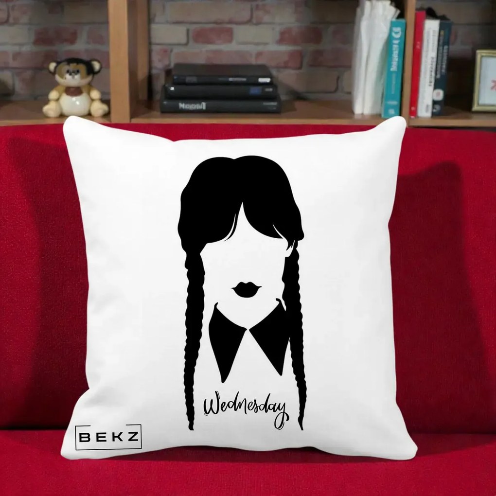 Perna Personalizata Wednesday Addams Silueta Alb-Negru, 40x40 cm, Alba Mata, Husa Detasabila, Perna Inclusa, BEKZ®