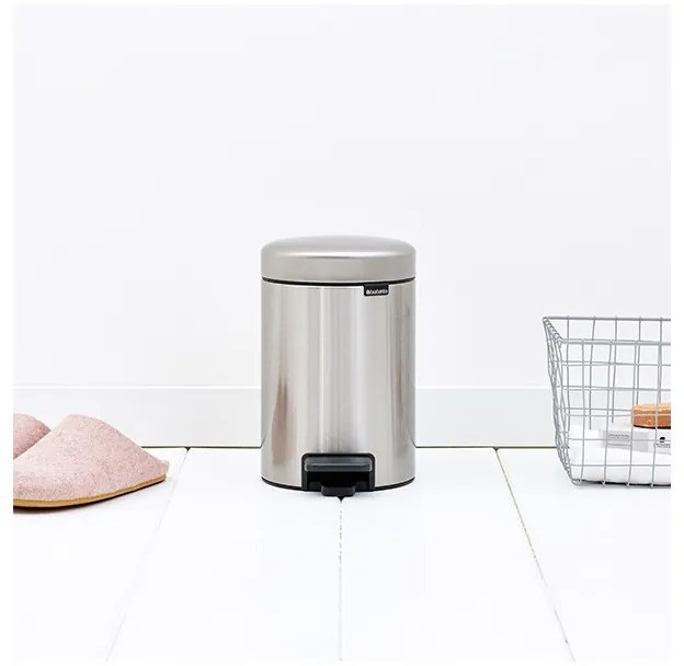 Cos de gunoi cu pedala Brabantia NewIcon 648998, 3 L, Inchidere usoara, Baza antiderapanta, Argintiu Mat
