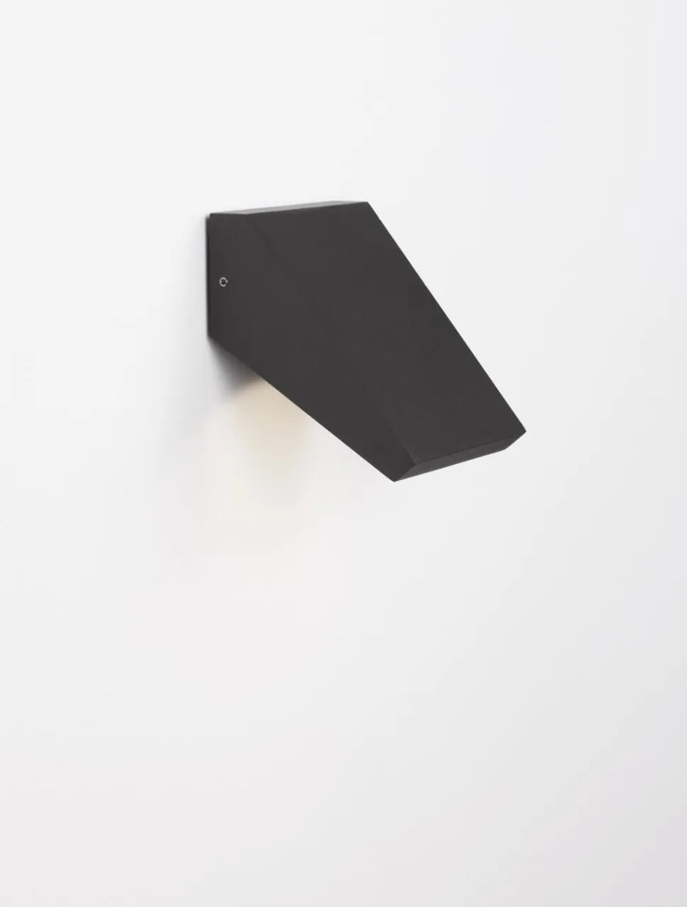 Aplica LED de perete pentru iluminat exterior IP65 PARRIS