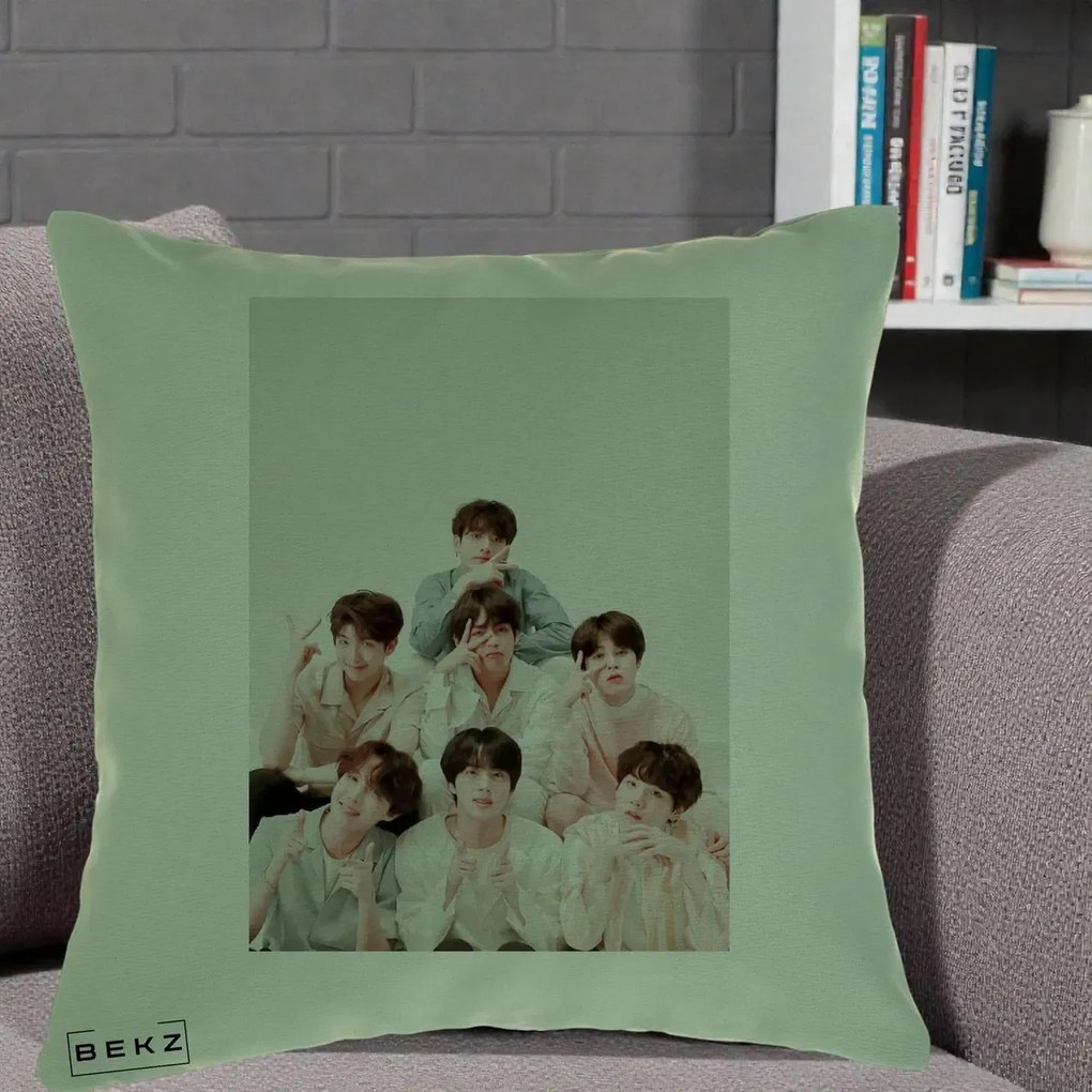 Perna Personalizata K-pop BTS Foto Grup Pastel, 40x40 cm, Verde, Husa Detasabila, Perna Inclusa, BEKZ®