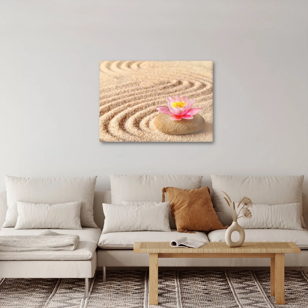 Tablou cu piatră și floare pe nisip (70x50 cm)