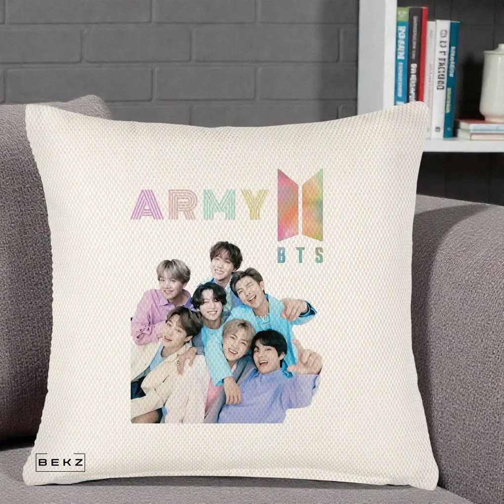 Perna Personalizata K-pop BTS ARMY Fotografie Grup Veseli, 40x40 cm, Crem Reliefat, Husa Detasabila, Perna Inclusa, BEKZ®