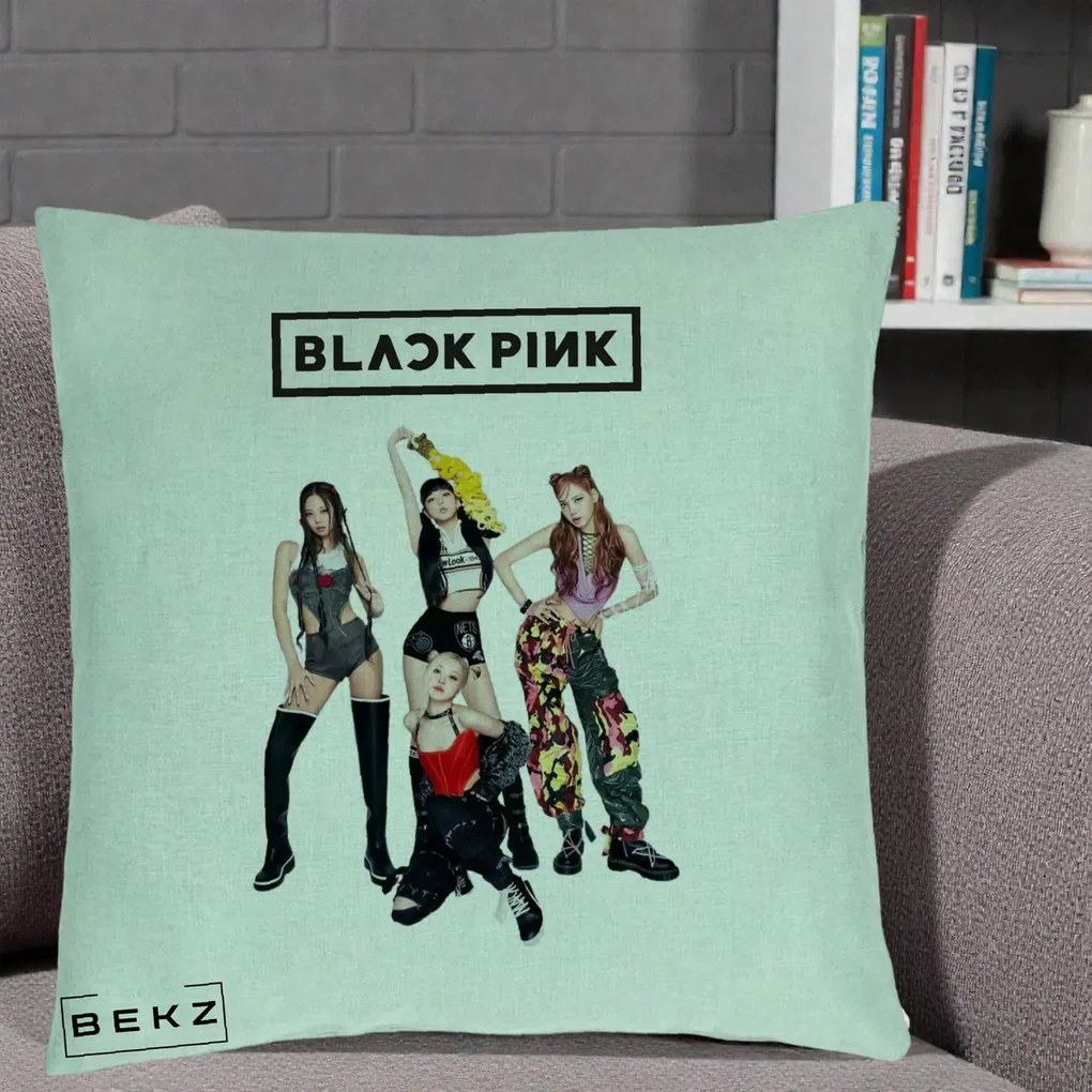 Perna Personalizata K-pop BLACKPINK Fotografie de Grup, 40x40 cm, Verde Menta, Husa Detasabila, Perna Inclusa, BEKZ®