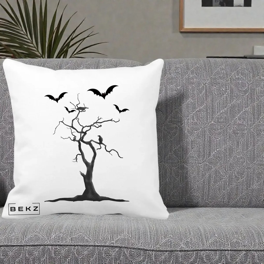 Perna Decorativa Halloween Copac cu Lilieci Alb-Negru, 40x40 cm, Alba Mata, Husa Detasabila, Perna Inclusa, BEKZ®