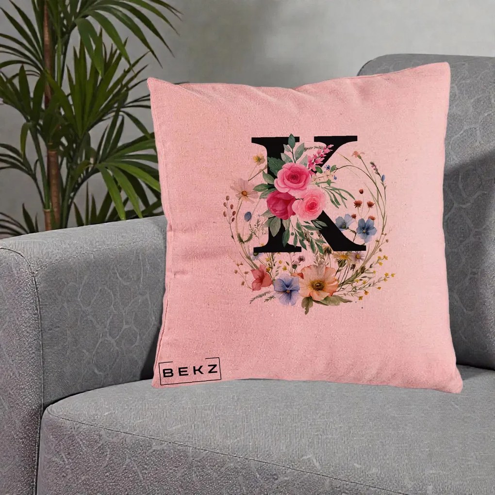 Cadou Personalizat - Perna Personalizata Monogram Litera K cu Flori Acuarela, 40x40 cm, Roz, Husa Detasabila, Perna Inclusa, BEKZ®
